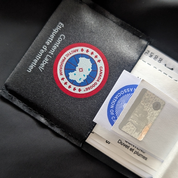 Canada Goose Chelsea Fusion Elderberry Parka with Fur Trim Size XS Pristine Cond - Picture 7 of 8